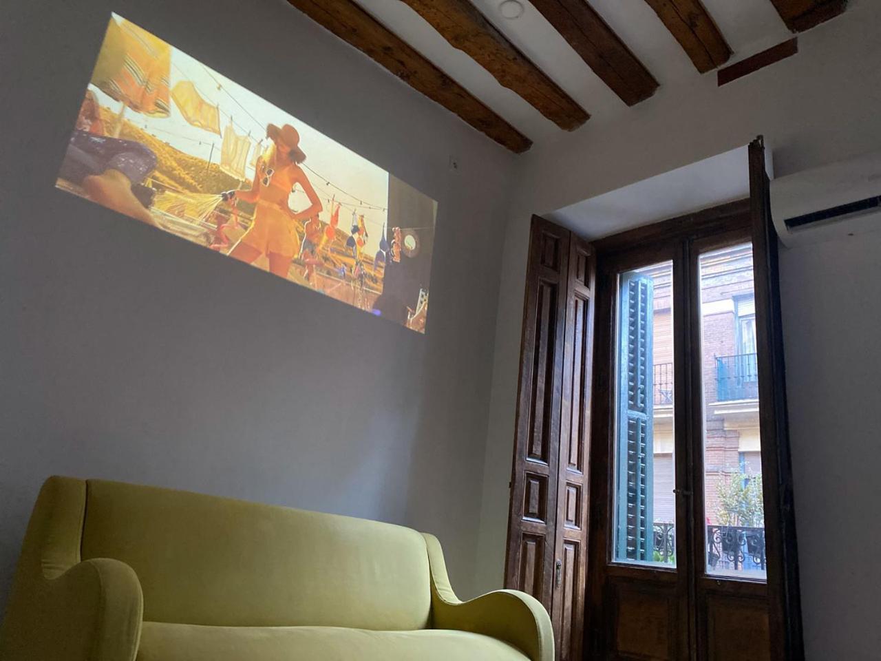 Hortaleza 4, Preciso Estudio En Chueca Junto A La Gran Via De Madrid Eksteriør bilde