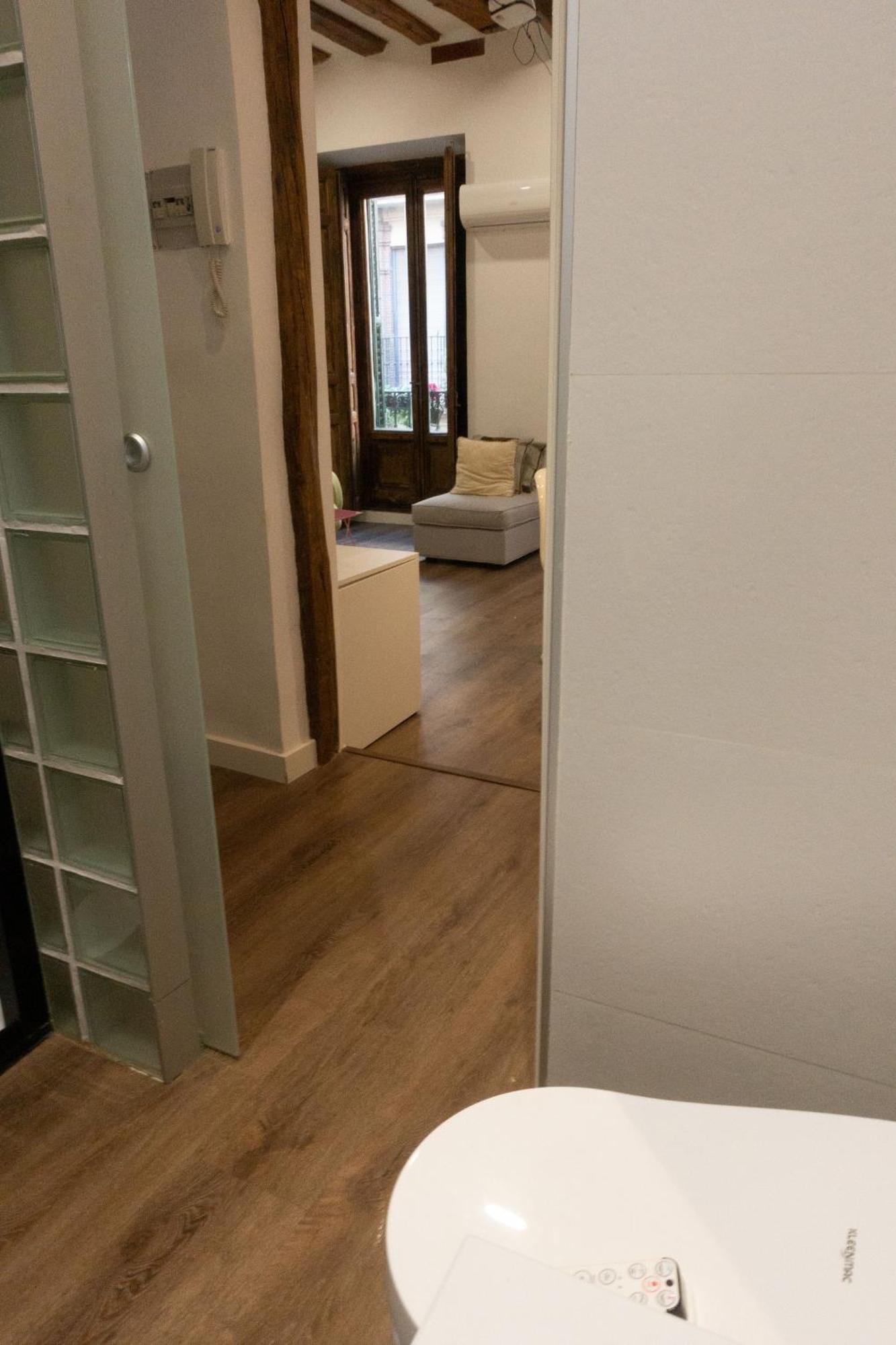Hortaleza 4, Preciso Estudio En Chueca Junto A La Gran Via De Madrid Eksteriør bilde