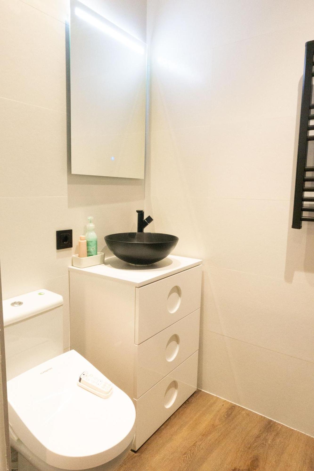 Hortaleza 4, Preciso Estudio En Chueca Junto A La Gran Via De Madrid Eksteriør bilde