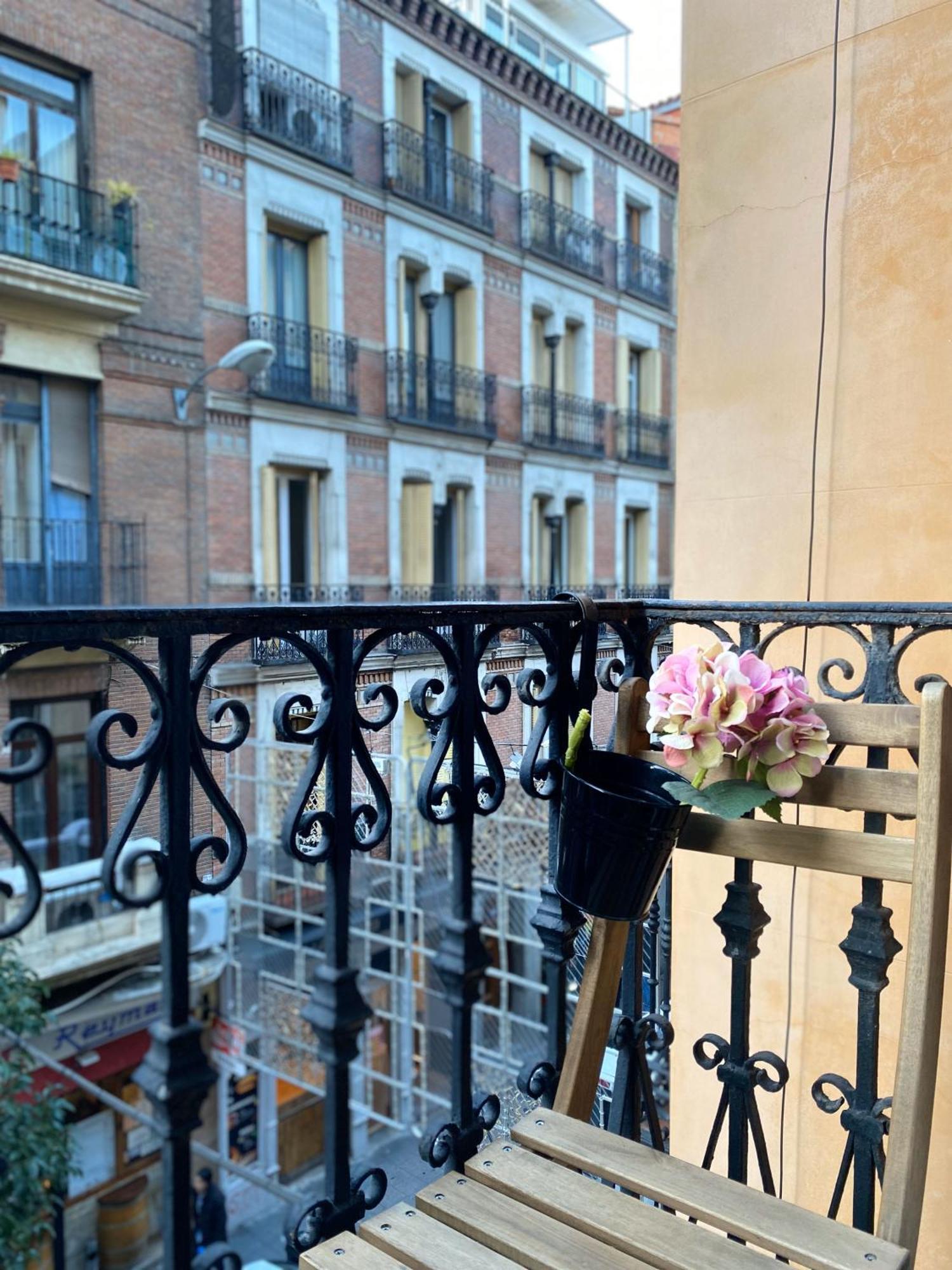 Hortaleza 4, Preciso Estudio En Chueca Junto A La Gran Via De Madrid Eksteriør bilde